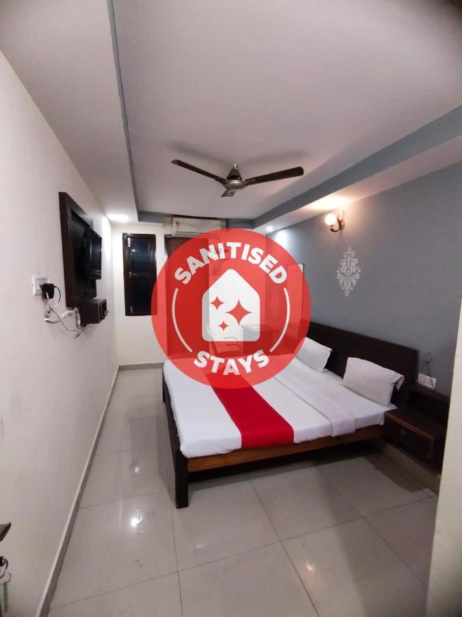 Oyo Hotel New Metro Near Phoenix United Lucknow Exteriör bild