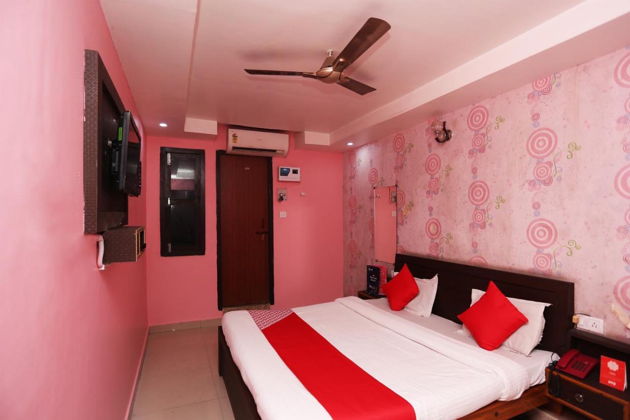 Oyo Hotel New Metro Near Phoenix United Lucknow Exteriör bild