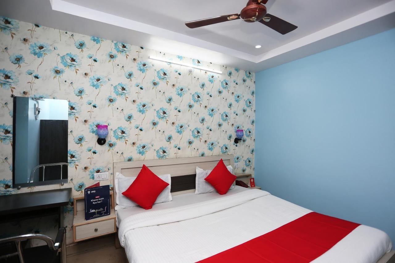 Oyo Hotel New Metro Near Phoenix United Lucknow Exteriör bild