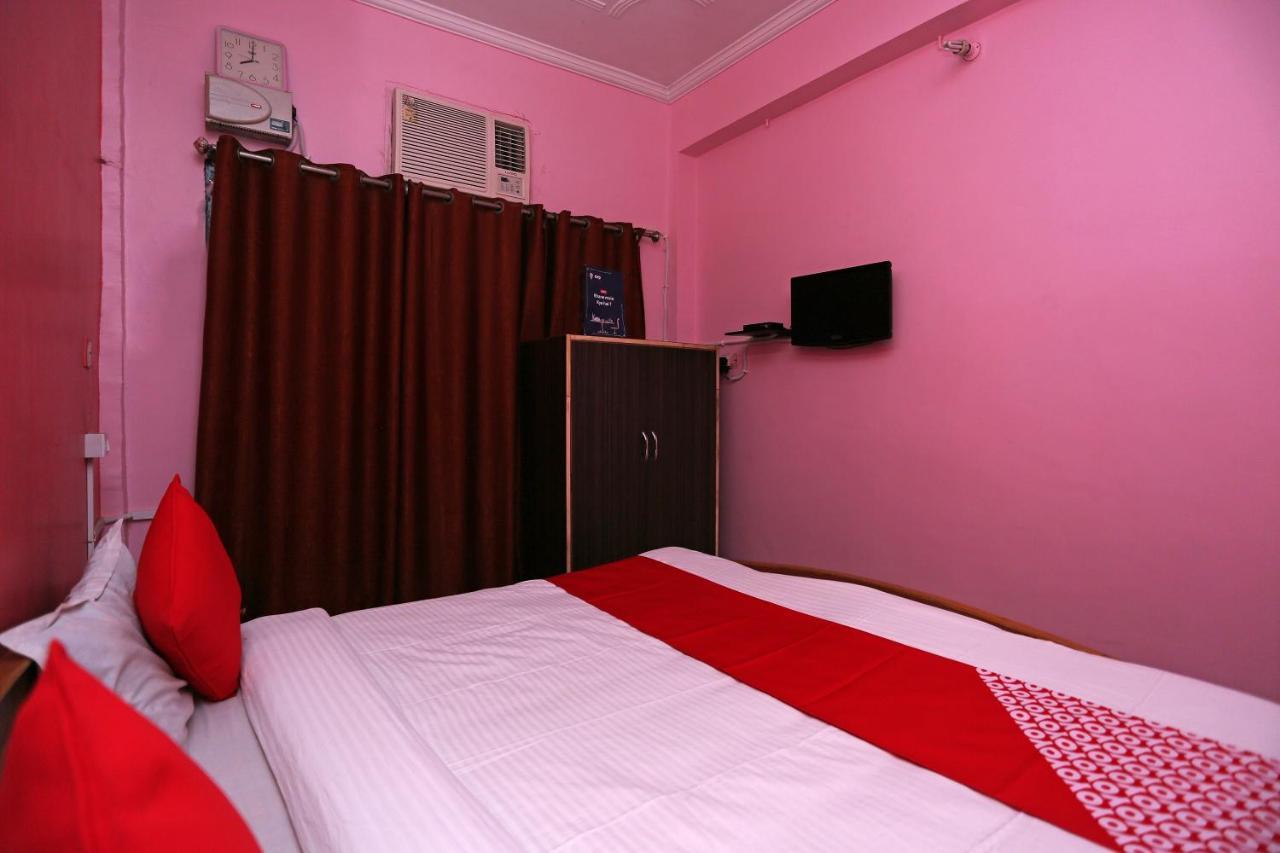 Oyo Hotel New Metro Near Phoenix United Lucknow Exteriör bild