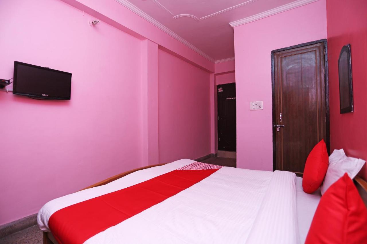 Oyo Hotel New Metro Near Phoenix United Lucknow Exteriör bild